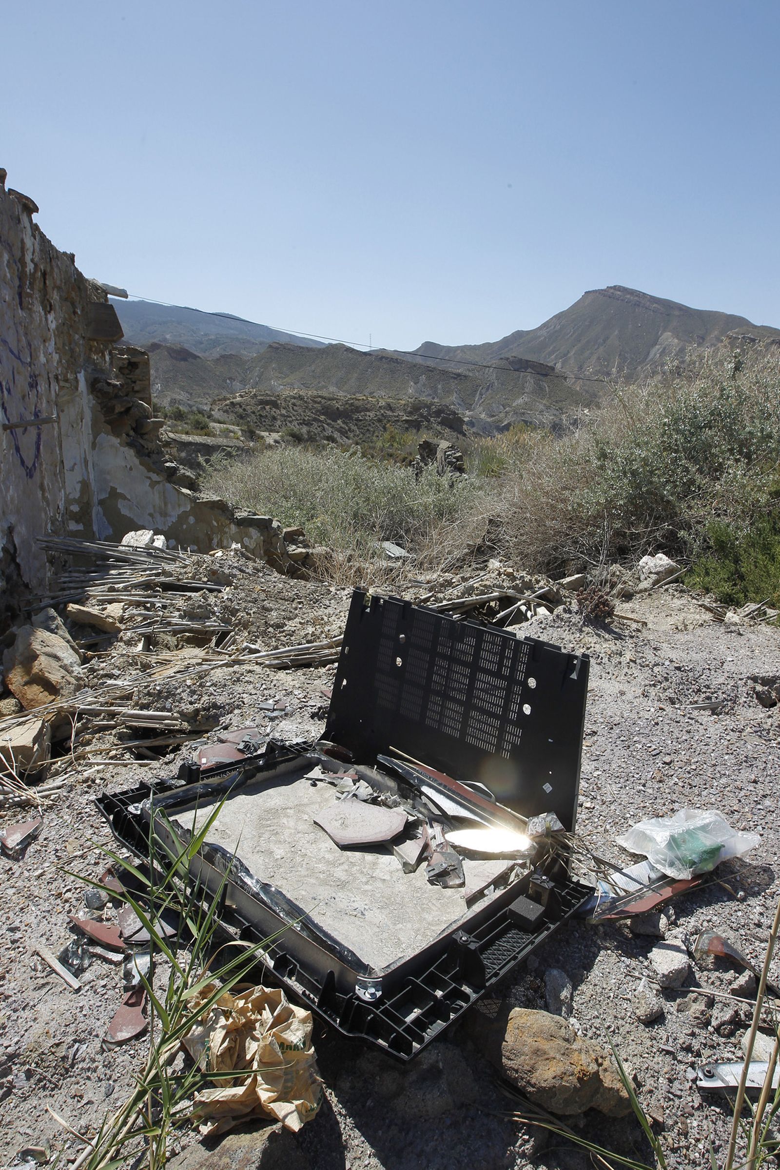 Fotogalería basura en el Desierto de Tabernas