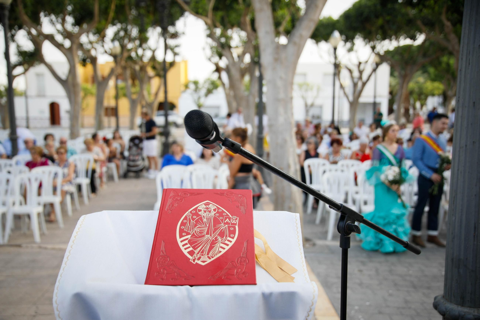 Ofrenda floral y misa durante la última jornada de las fiestas de Campohermoso Ofrenda floral y misa durante la última jornada de las fiestas de Campohermoso