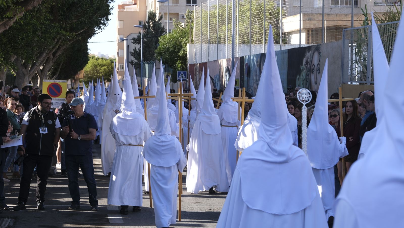 Procesión de Jesucristo Resucitado en Almería, en imágenes