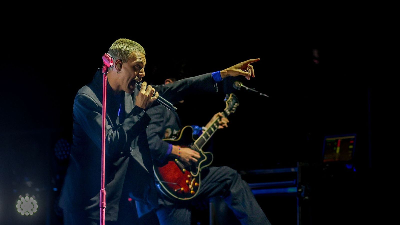 La banda Miss Caffeina, durante una actuación.