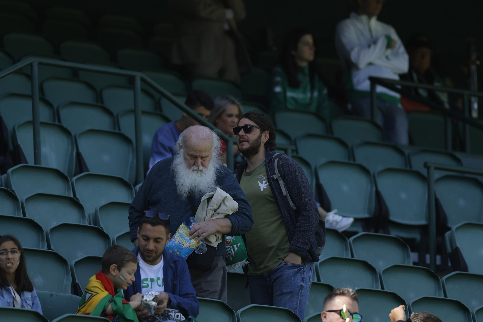 Búscate en las fotos del Betis-Mallorca
