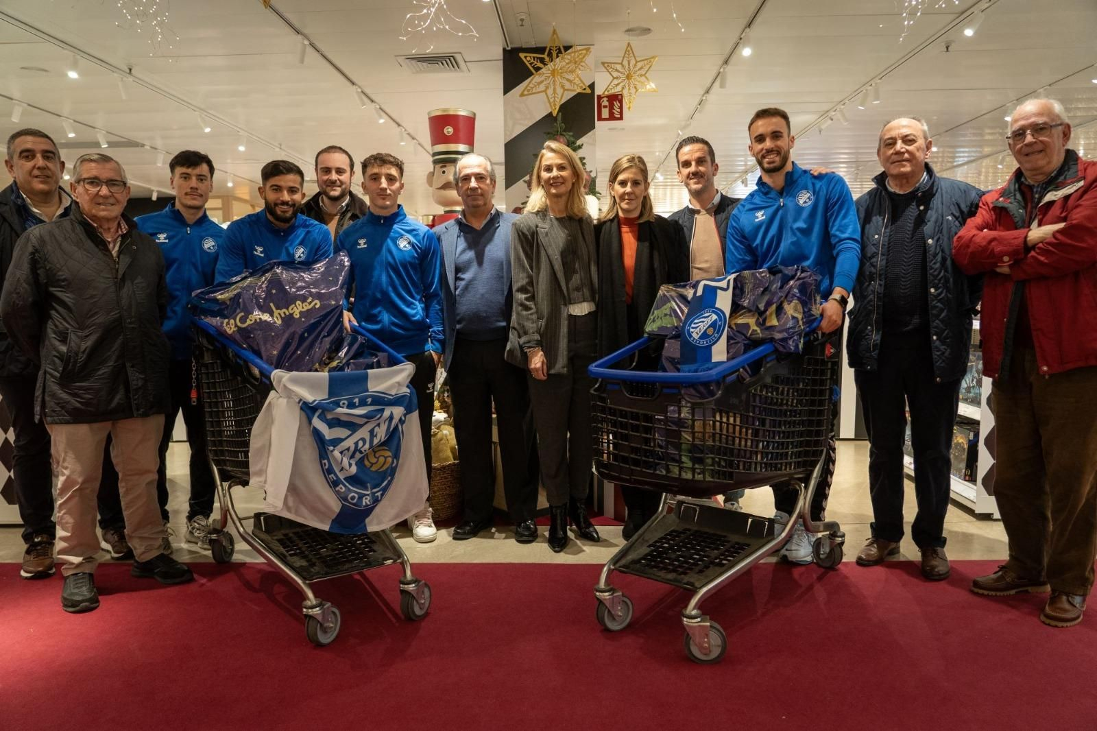 Imágenes de la visita del Xerez DFC al Hospital de Jerez y al San Juan Grande