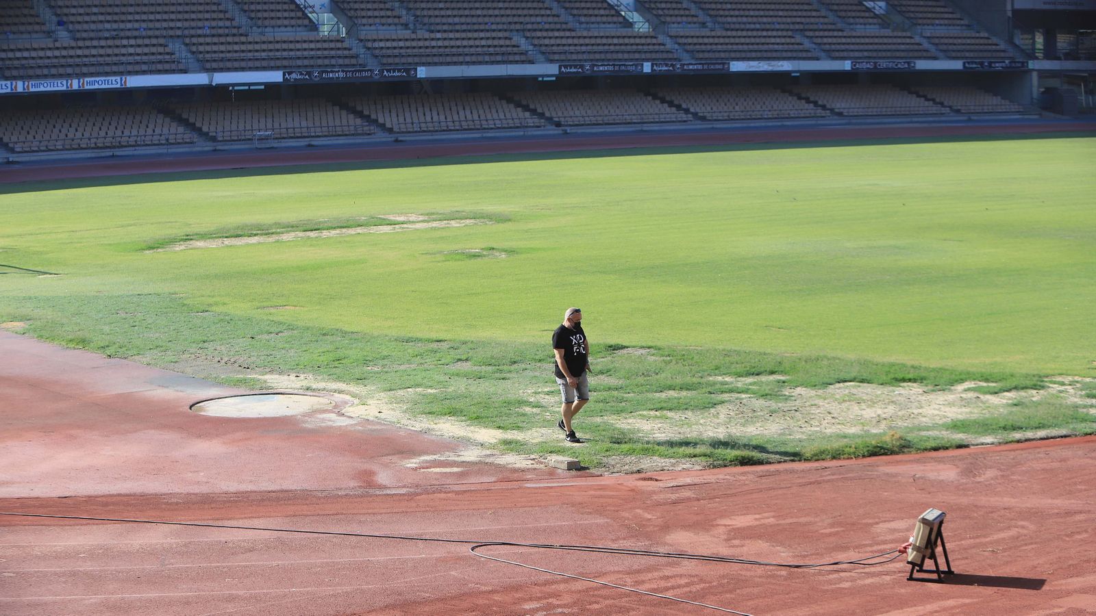 Aspecto que presentaba esta mañana el estadio Chapín.