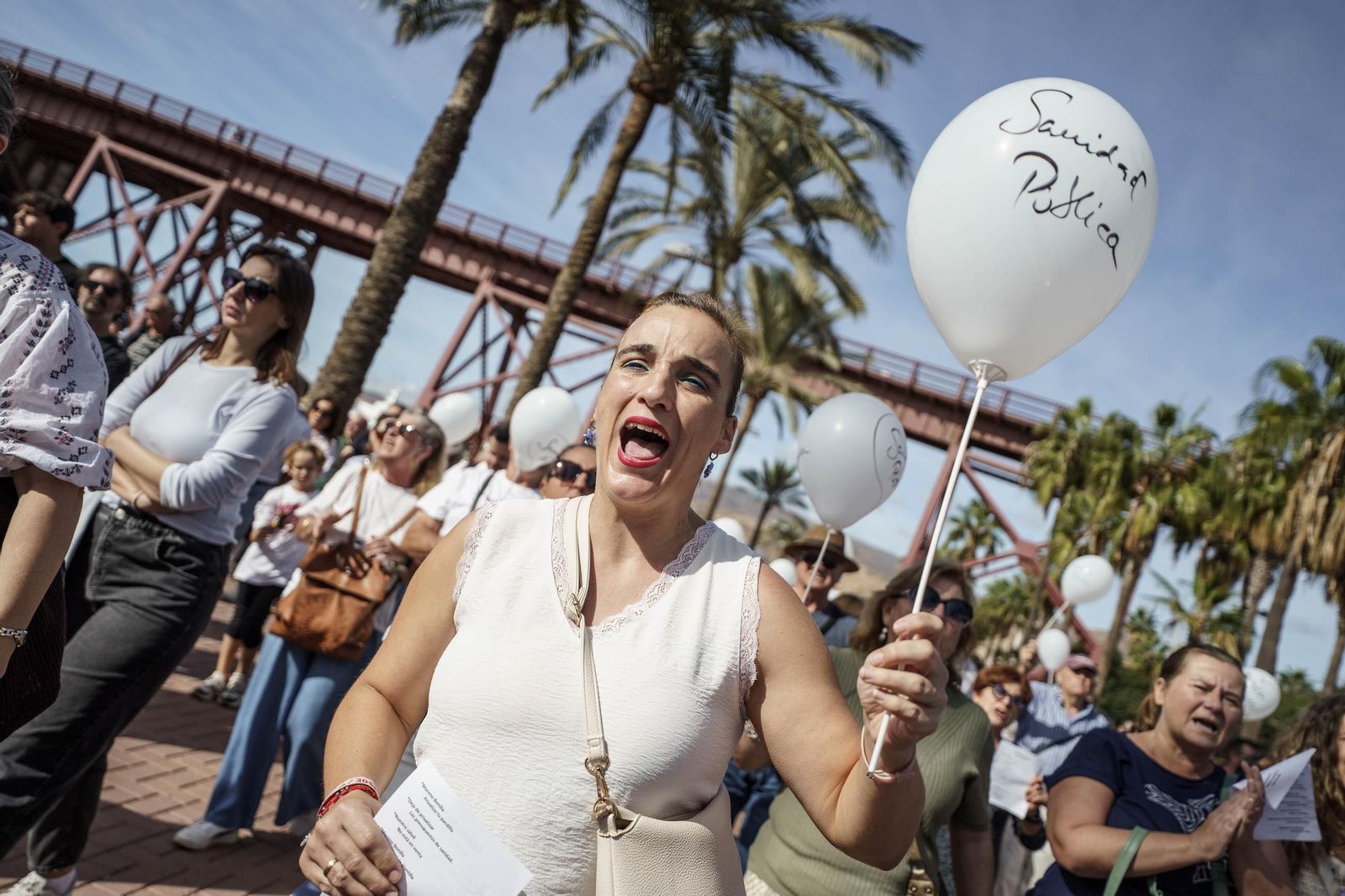 "La sanidad se defiende, gobierne quien gobierne", Almería se lanza a las calles por la sanidad pública