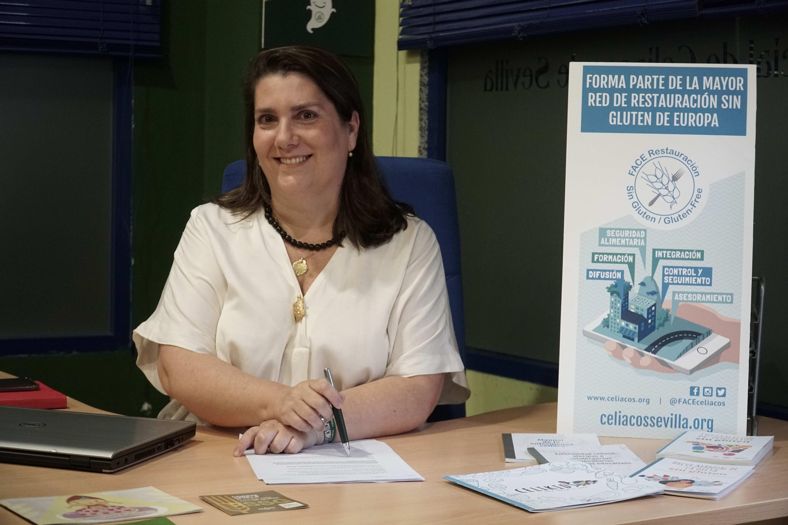 La presidenta de la Asociación Provincial de Celiacos de Sevilla, Carmen Becerra.