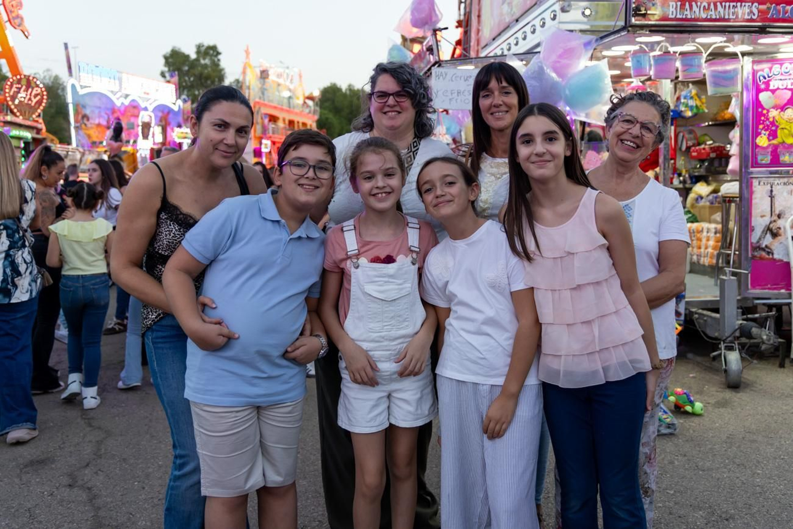 Cientos de jiennenses acudieron a su cita con los "cacharricos"