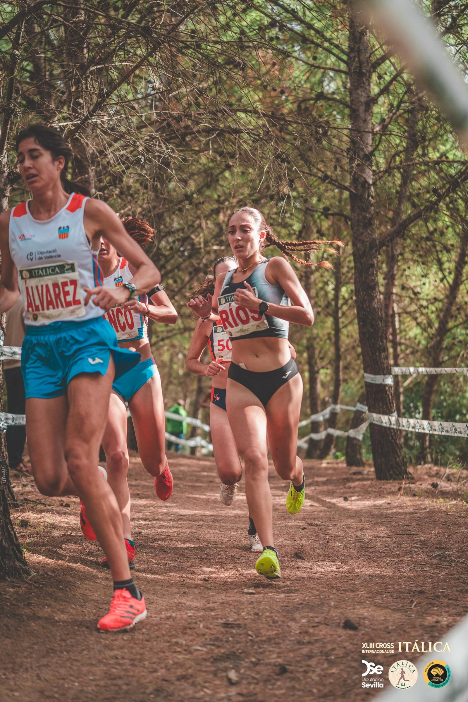 Búscate en las fotos del Cross de Itálica 2025 | 11