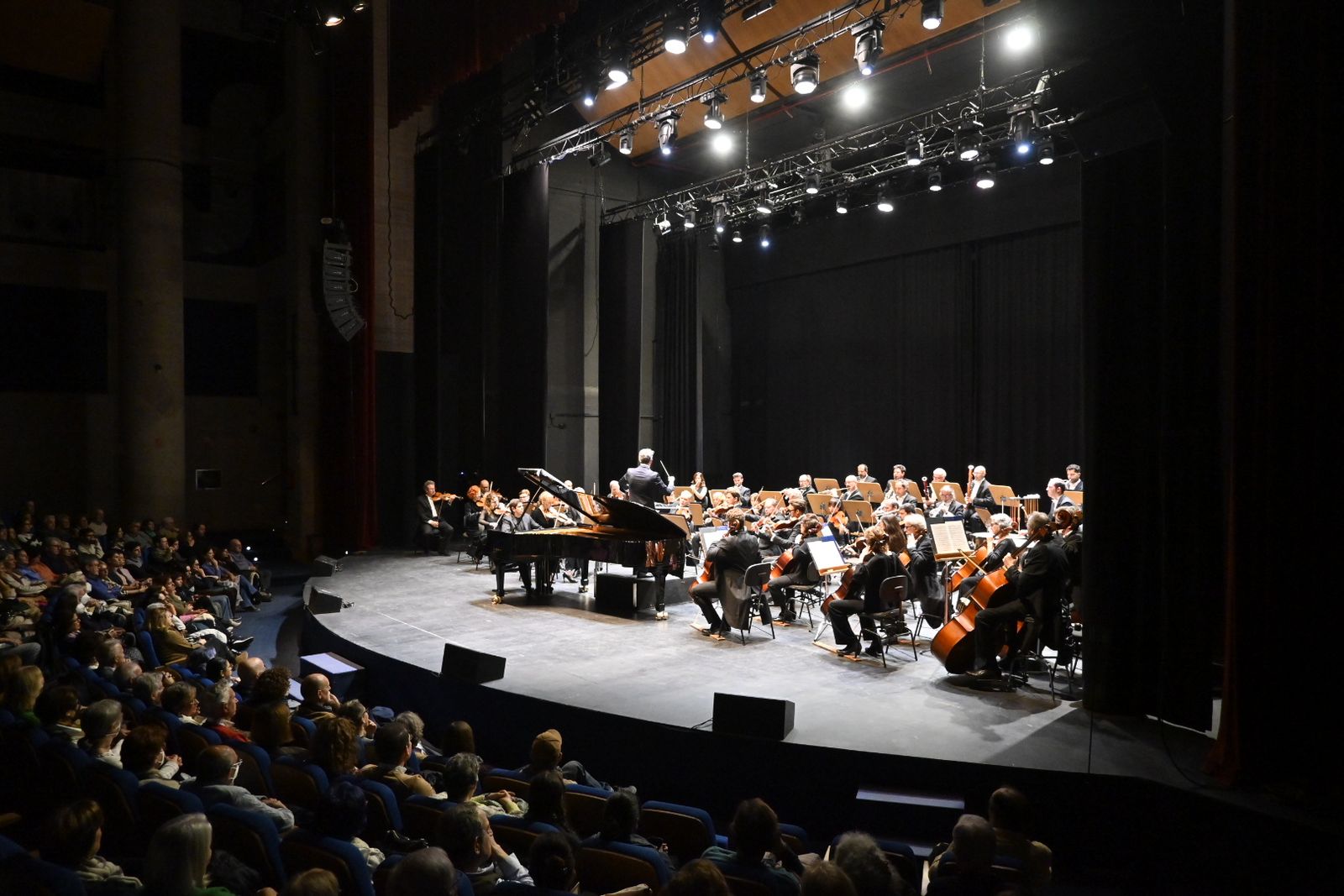Imágenes del concierto de Perianes en la Casa Colón
