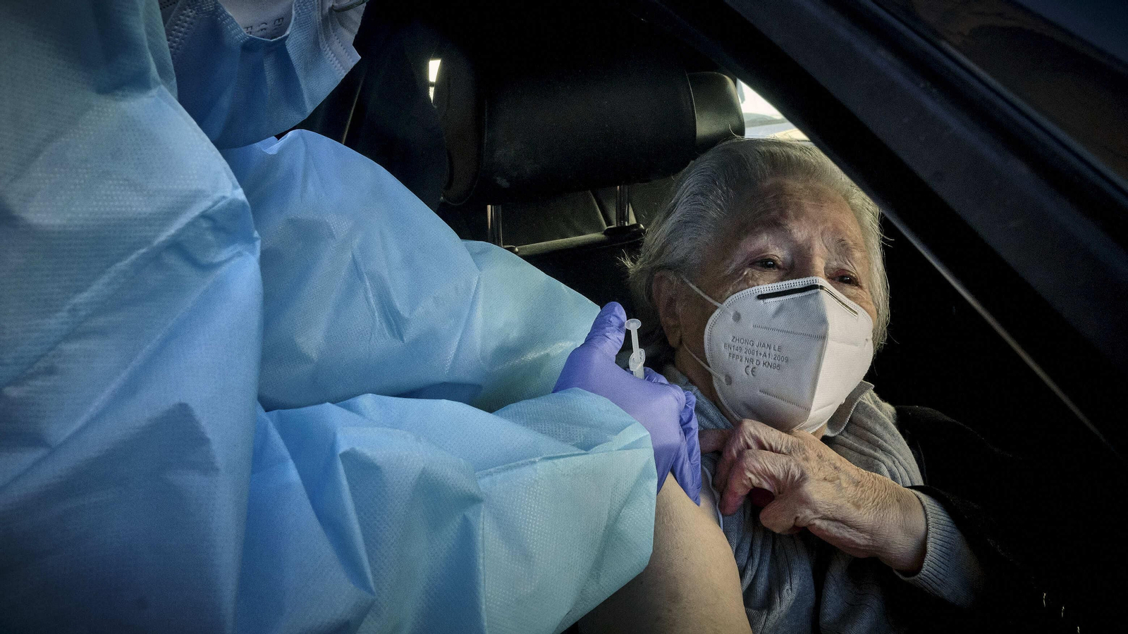 Primeros gaditanos mayores de 80 años, no ingresados en residencias de mayores, que han recibido la vacuna contra el Covid-19