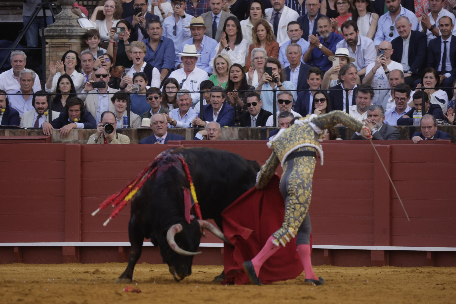 Las imágenes del la corrida del Domingo de Resurrección en la Maestranza de Sevilla