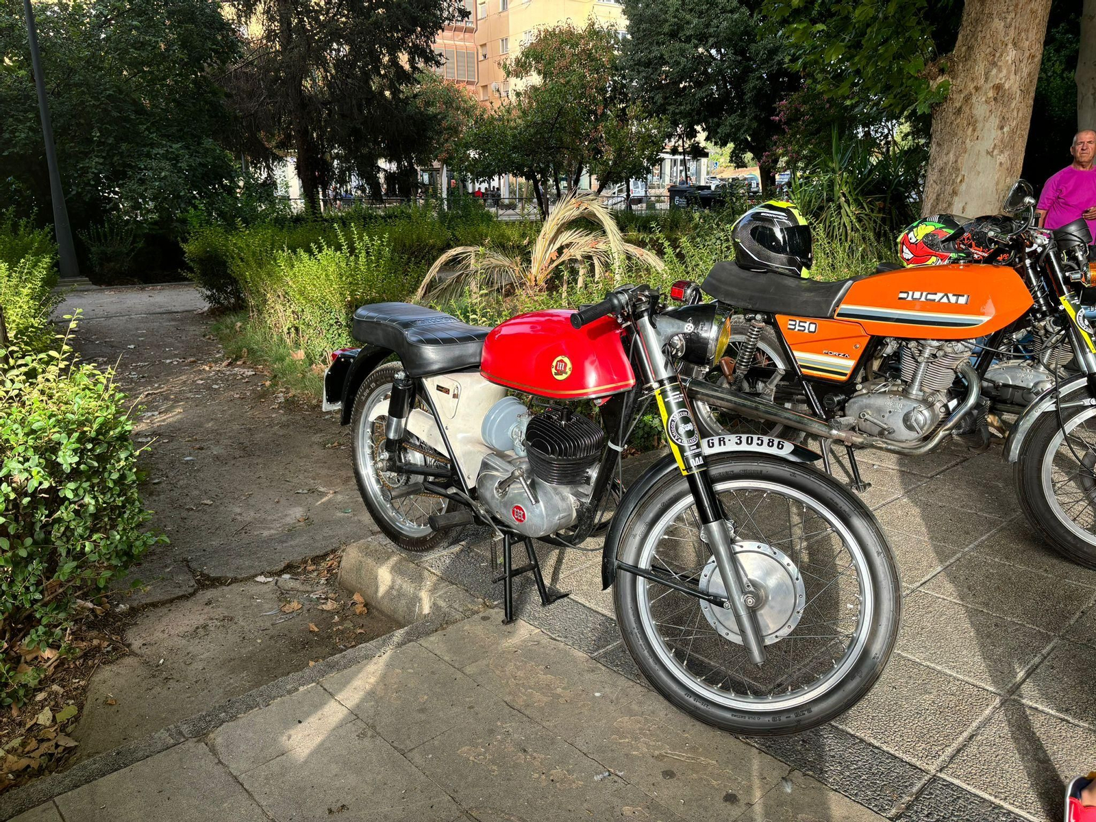 Las imágenes: estas son las motos antiguas que acudieron a la XXVI Concentración de Motos de Época