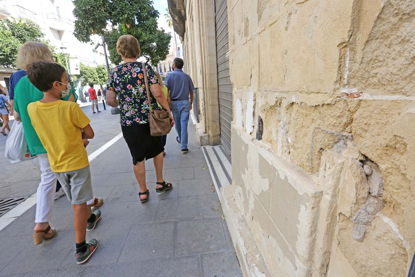 Grave deterioro del edificio del antiguo Casino Jerezano tras el cierre de Zara
