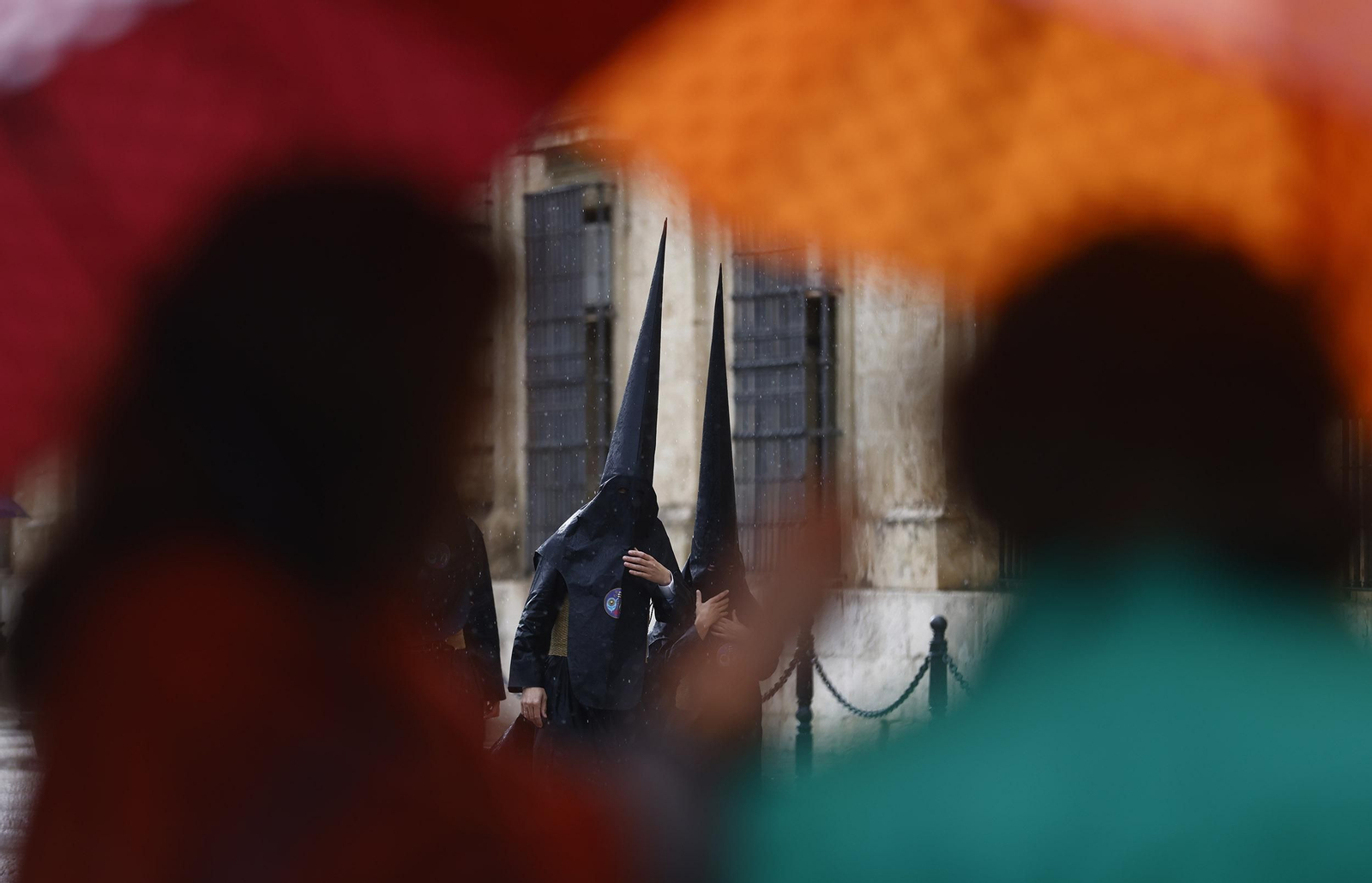 Fotos de Los Estudiantes el Martes Santo en la Semana Santa de Sevilla