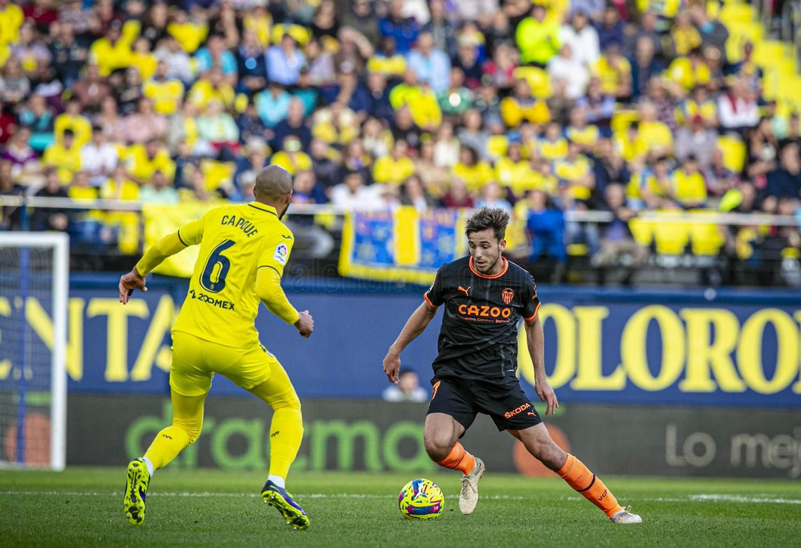Nico González en el partido contra el Villarreal.