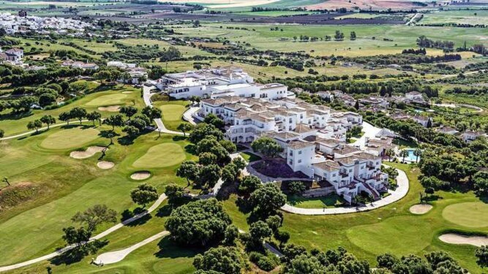 Imagen aérea del hotel Fairplay de Benalup