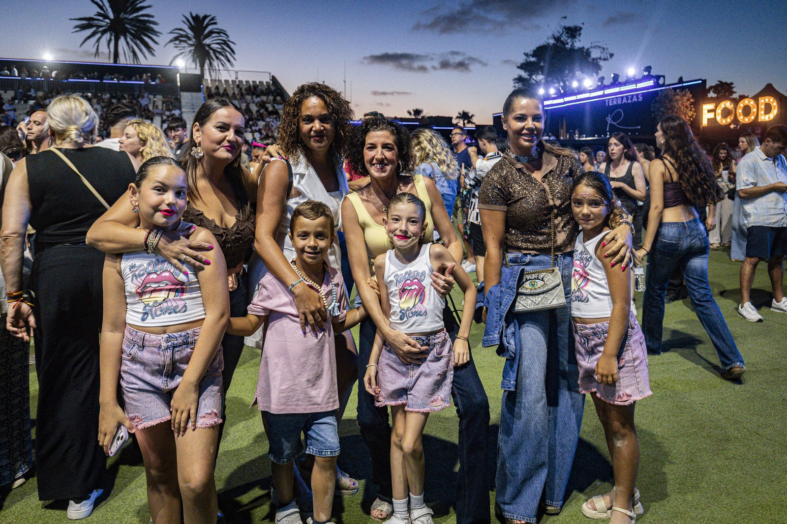 Búscate en el concierto de Emilia en el Concert Music Festival