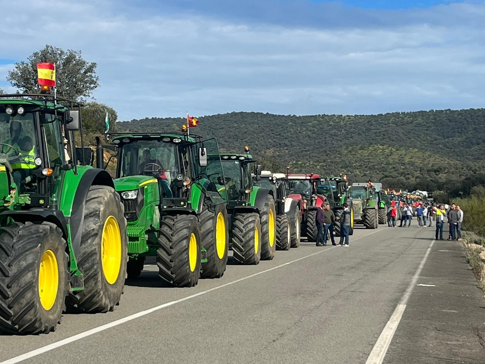 Las protestas de los agricultores en la provincia de Córdoba, en imágenes