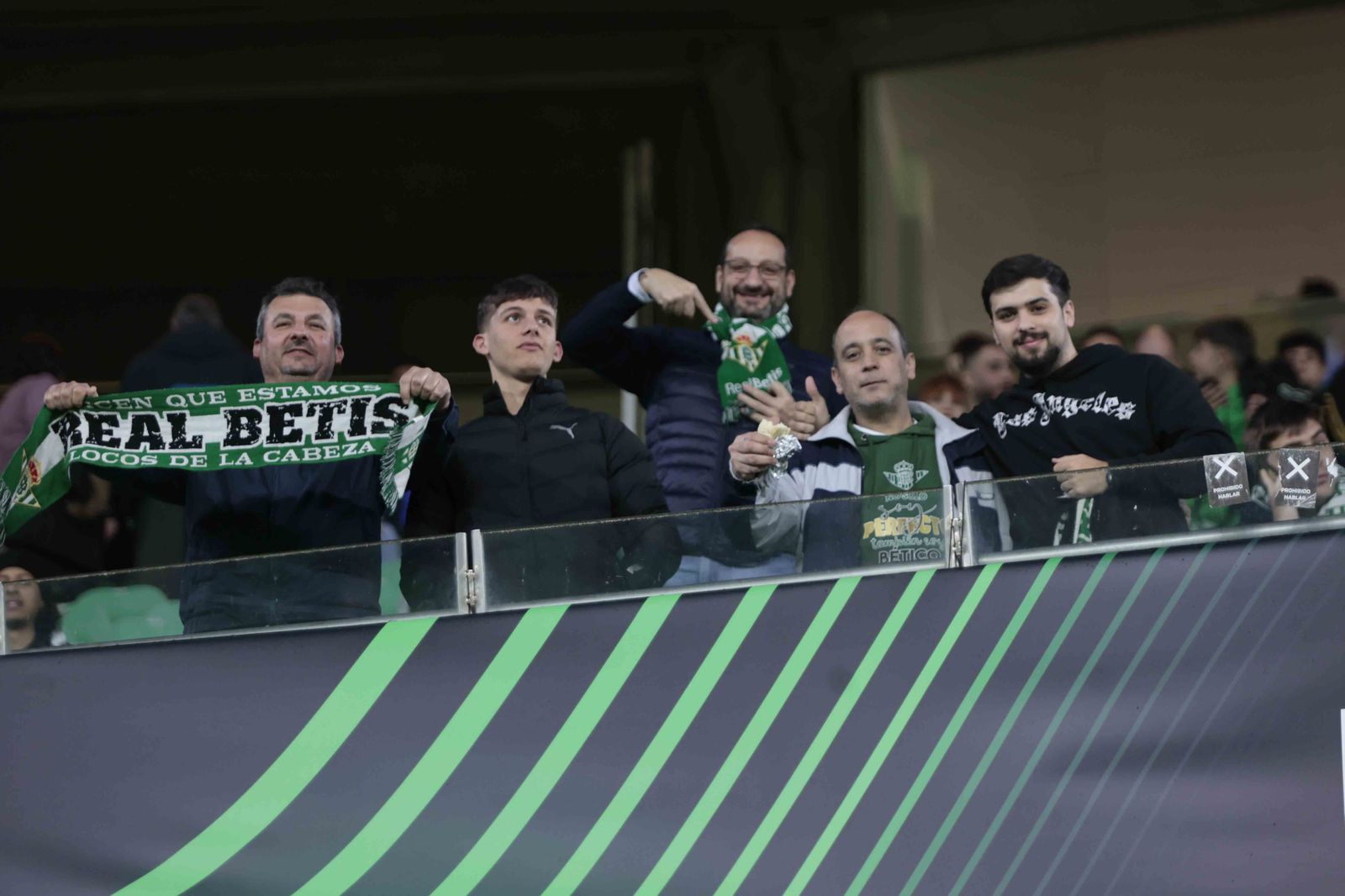 Búscate en las gradas del Villamarín