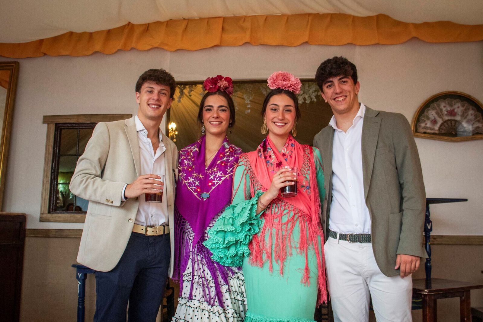 Granada vive un domingo de Corpus marcado por el buen tiempo.