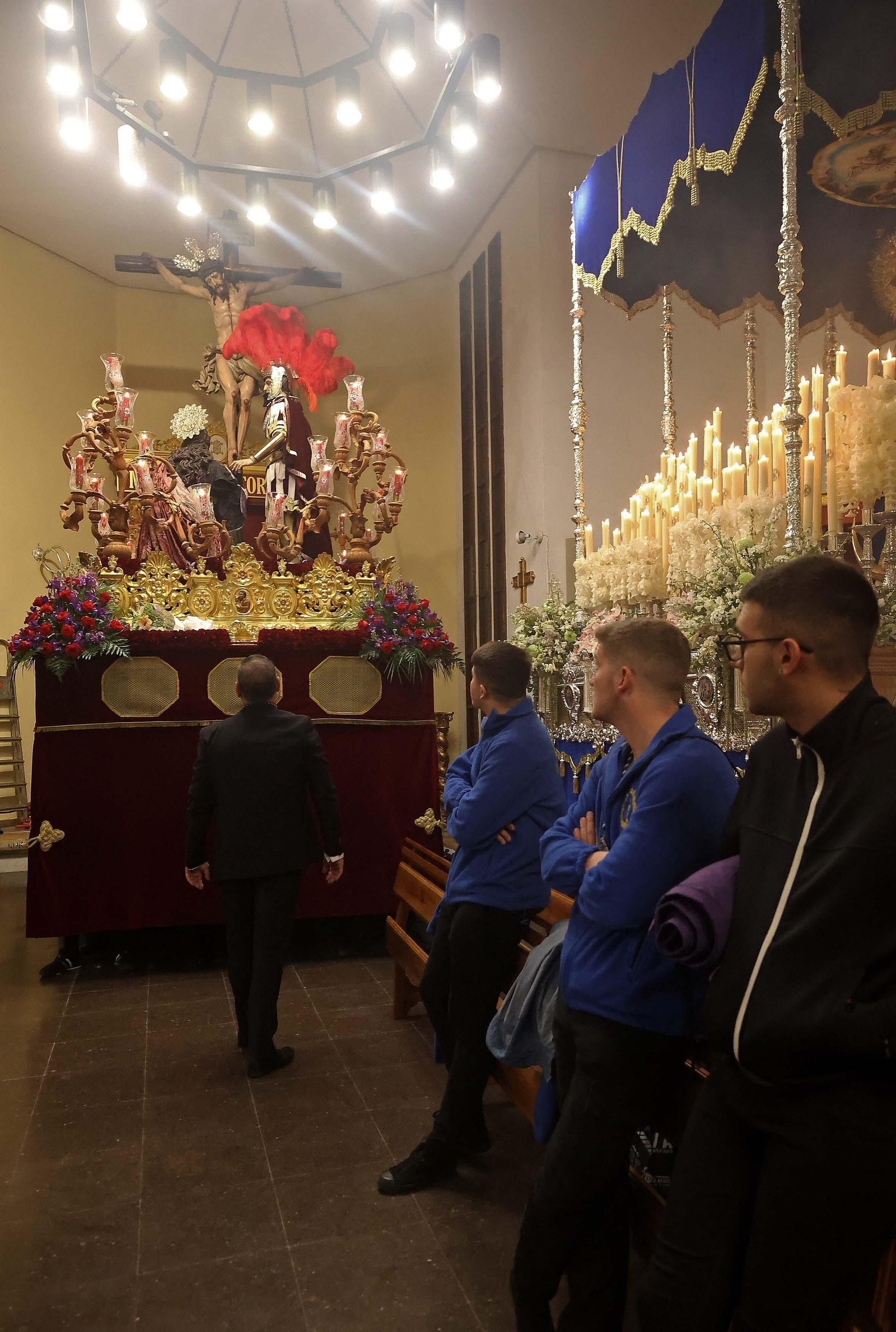 Fotos del Viernes Santo en Algeciras: Misericordia y Santo Entierro