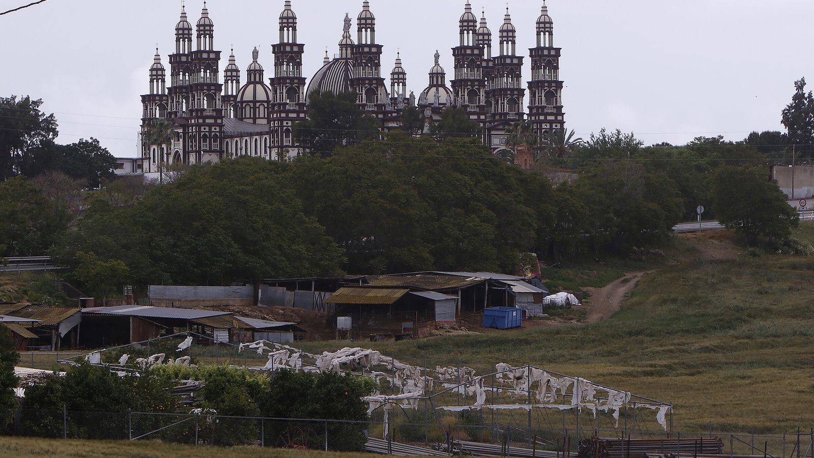 Iglesia de El Palmar de Troya.