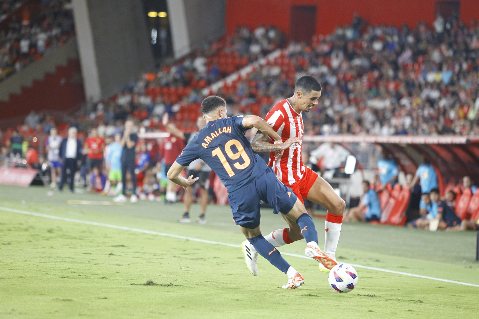 Imágenes del partido de La Liga Ea Sports U.D. Almería-Valencia C.F.