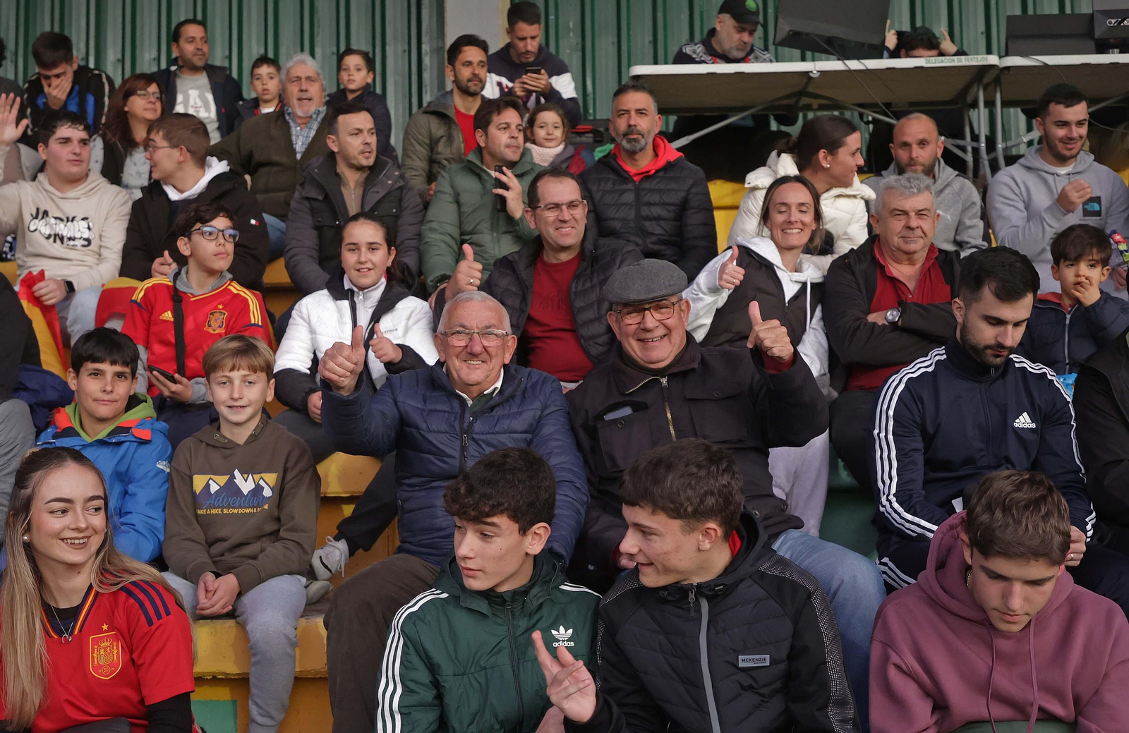 Búscate durante el España - Italia sub-17 celebrado en Los Barrios