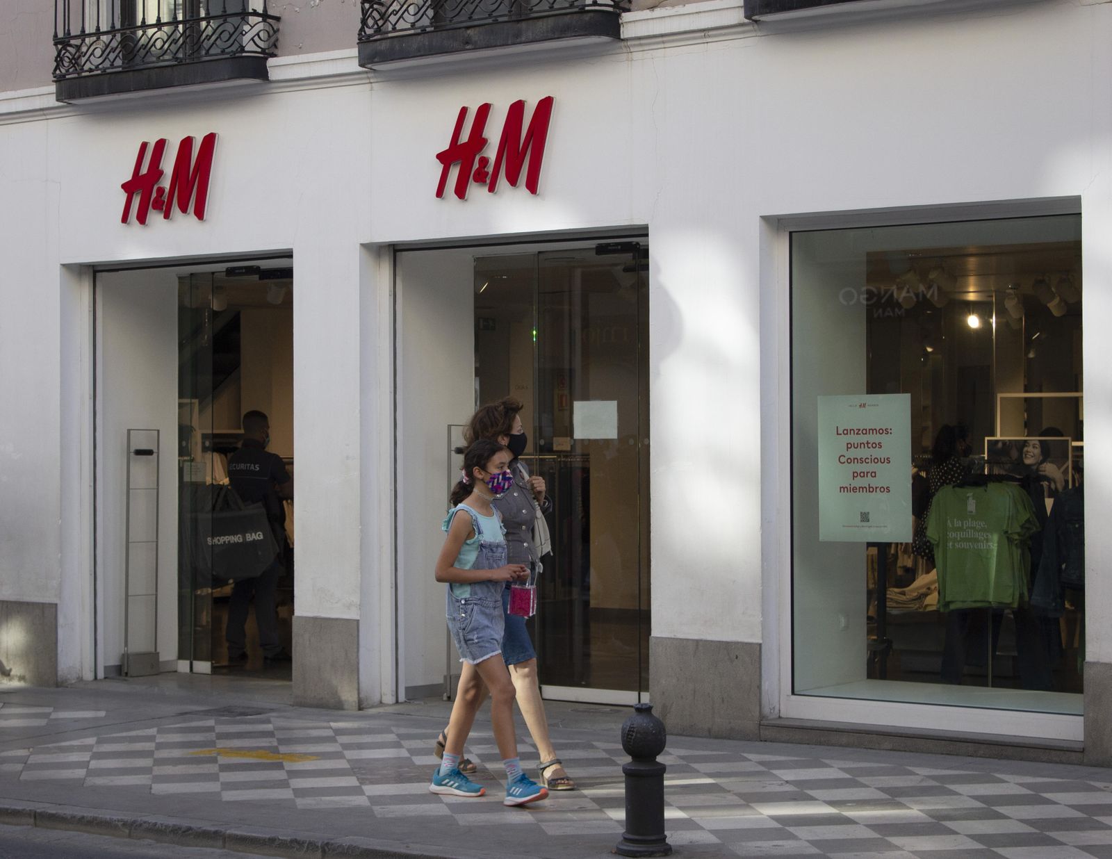 Establecimiento de H&M en la vecina Granada