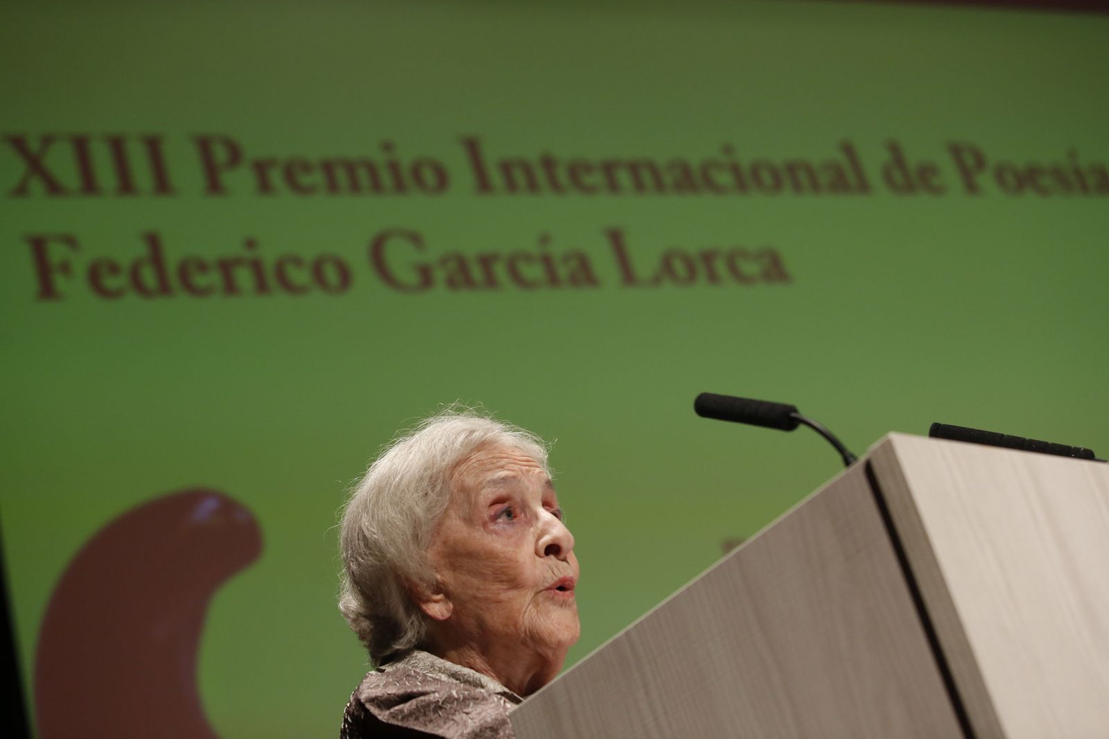 La imágenes de la entrega del Premio Ciudad de Granada-Federico García Lorca de Poesía