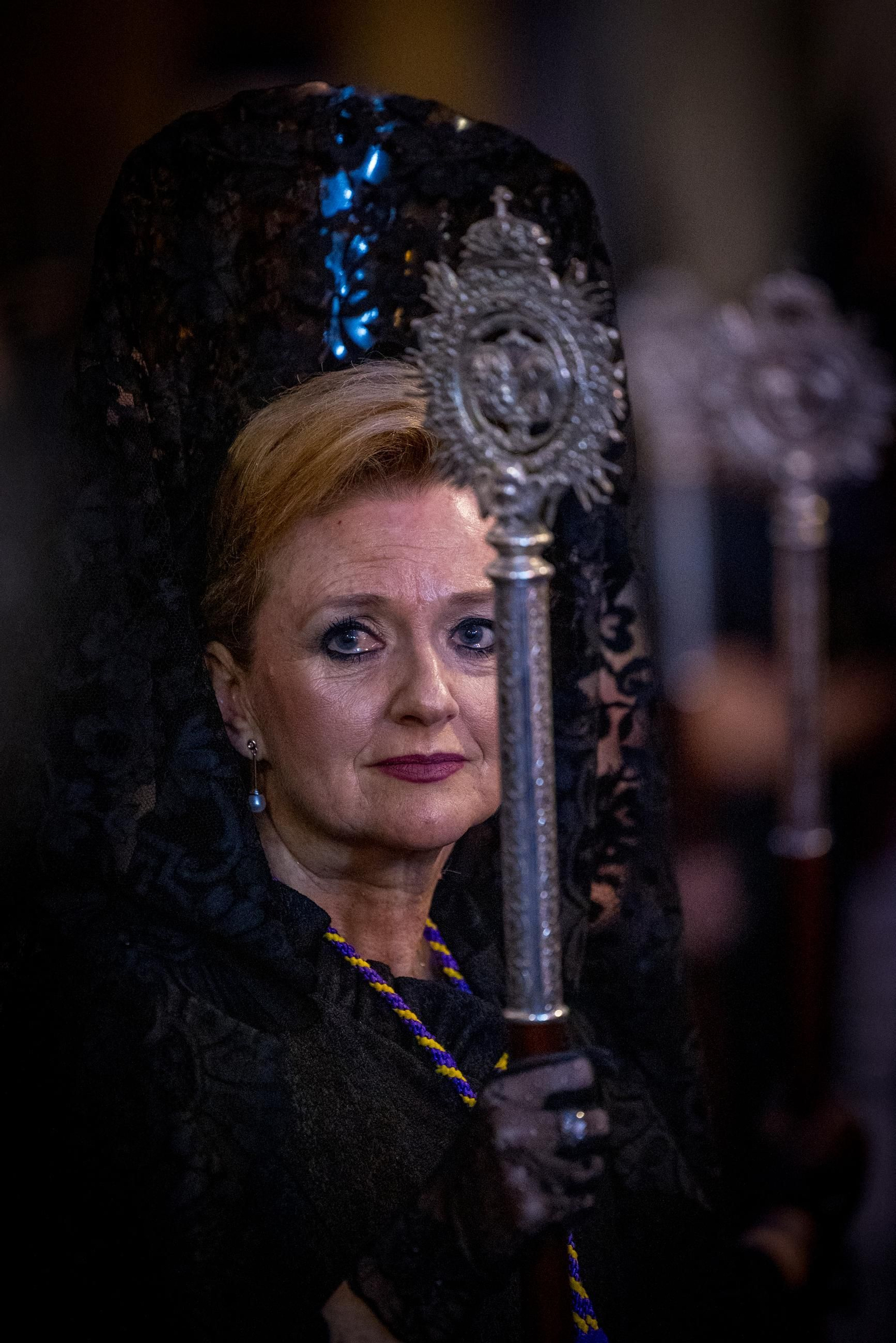 Imágenes de la salida del Nazareno en la Semana Santa de Cádiz 2025