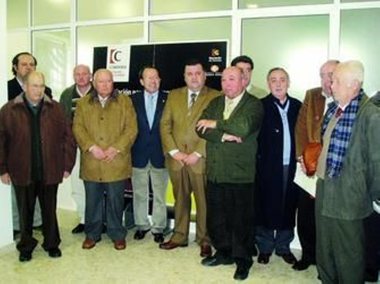 Dirigentes de la DO Aceites de Lucena se reunieron ayer con el delegado de Agricultura, Francisco Zurera.