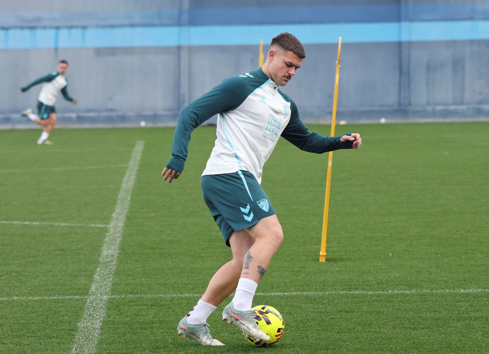 El Málaga CF vuelve al tajo sin Lobete en una semana eterna