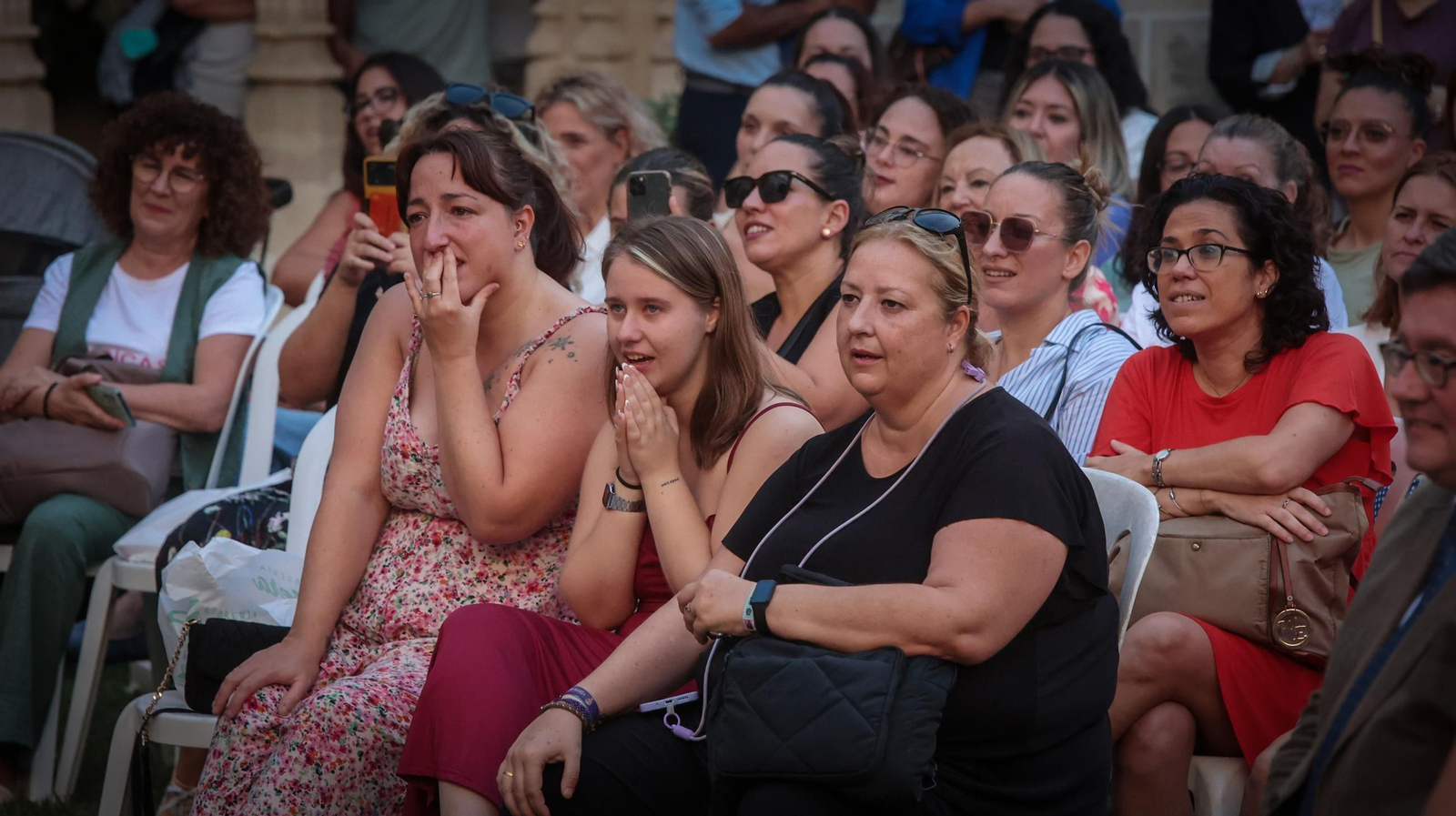 Imágenes del primer día de la Feria del Libro de Jerez