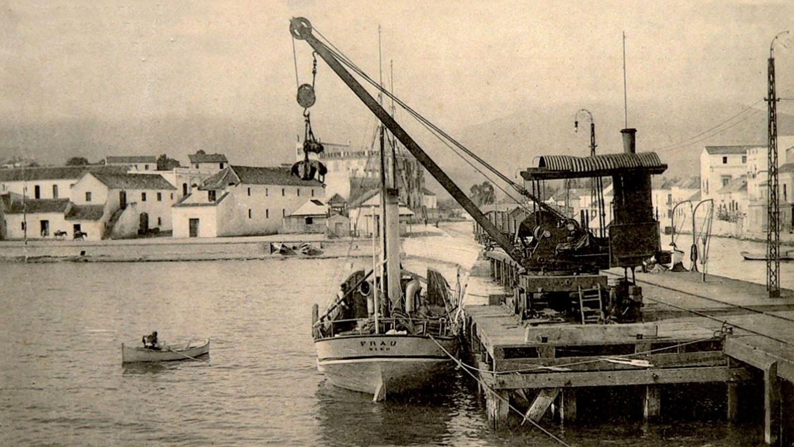 Grúa de vapor de la Compañía del Ferrocarril de Bobadilla a Algeciras destinada a la carga y descarga de mercancías desde los barcos a los vagones del ferrocarril estacionados en el muelle de Madera.