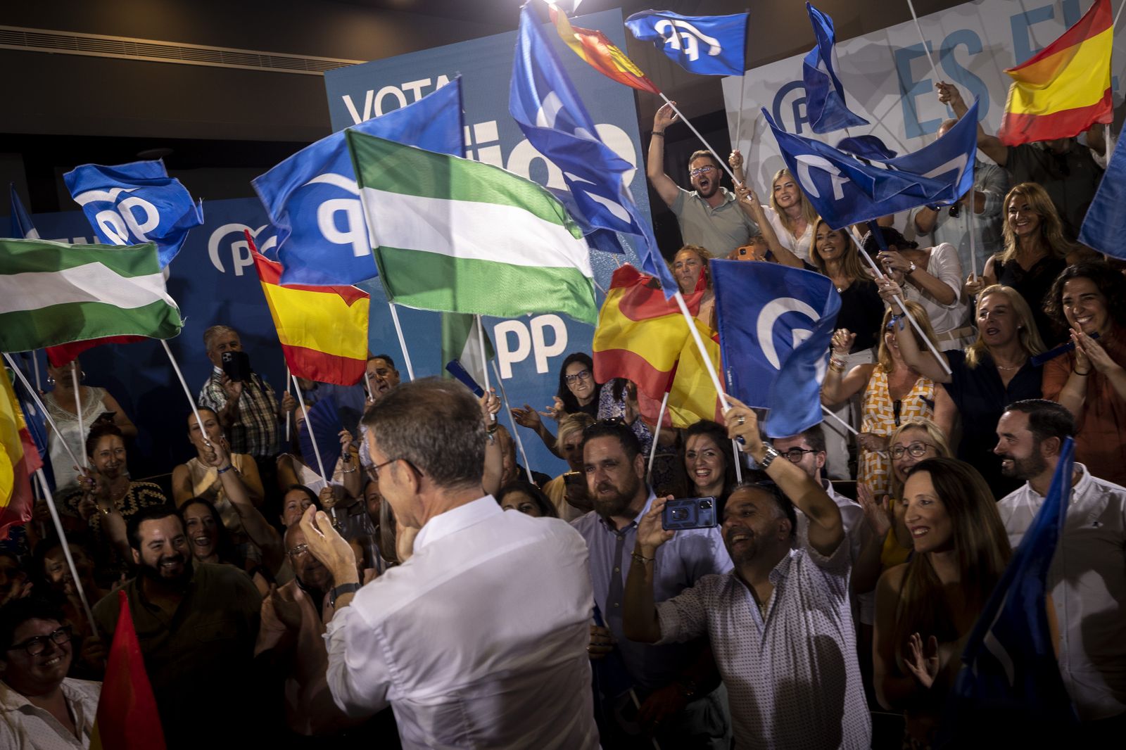 Las imágenes del mitin de Alberto Nuñez Feijoó en Cádiz