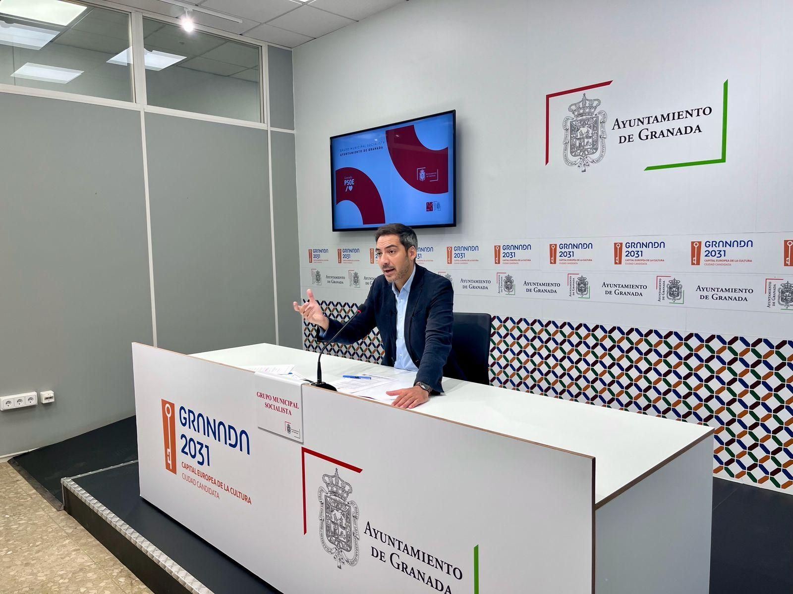 Eduardo Castillo (PSOE), en la rueda de prensa