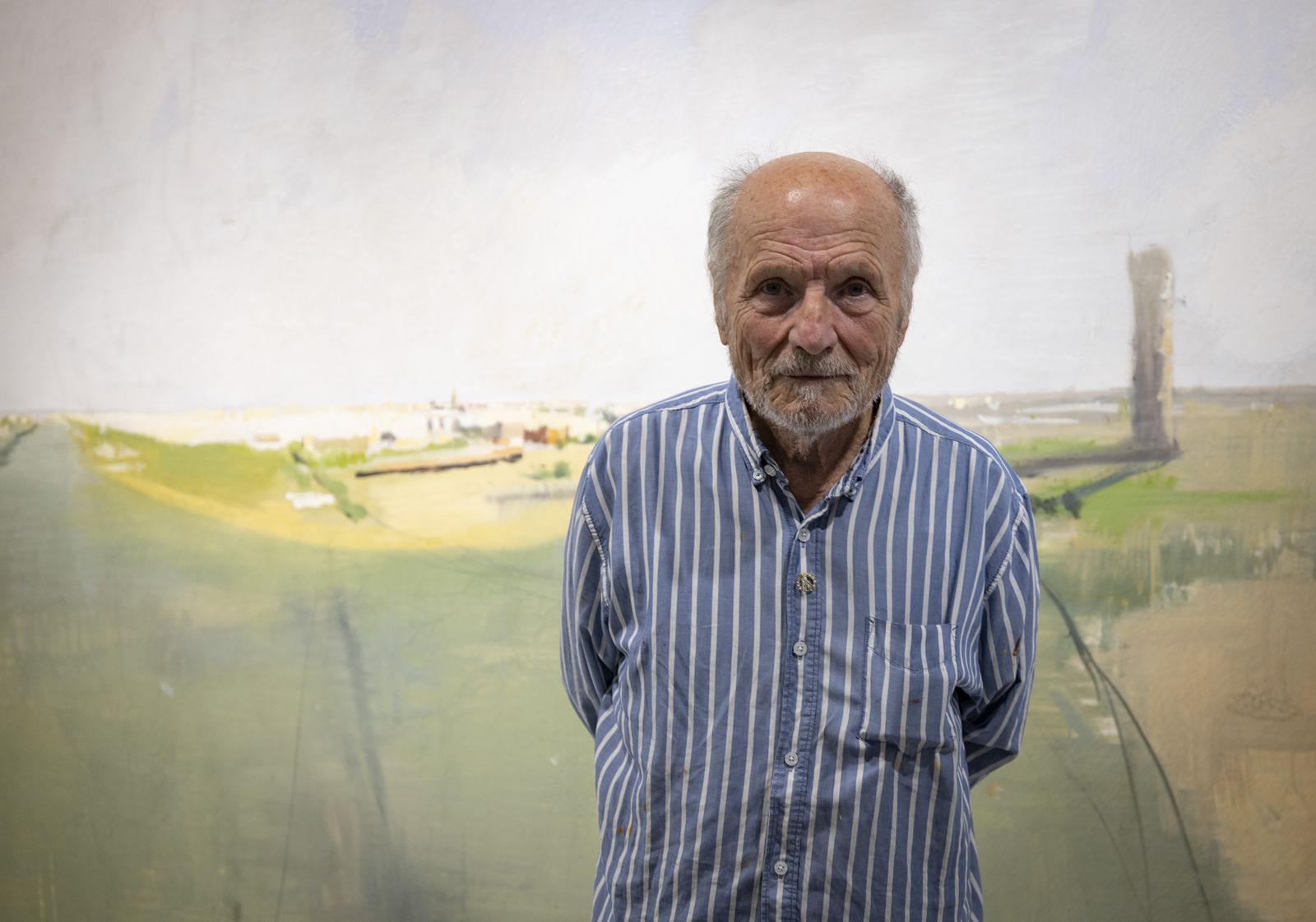 El pintor Antonio López en el Colegio de Arquitectura de Sevilla.