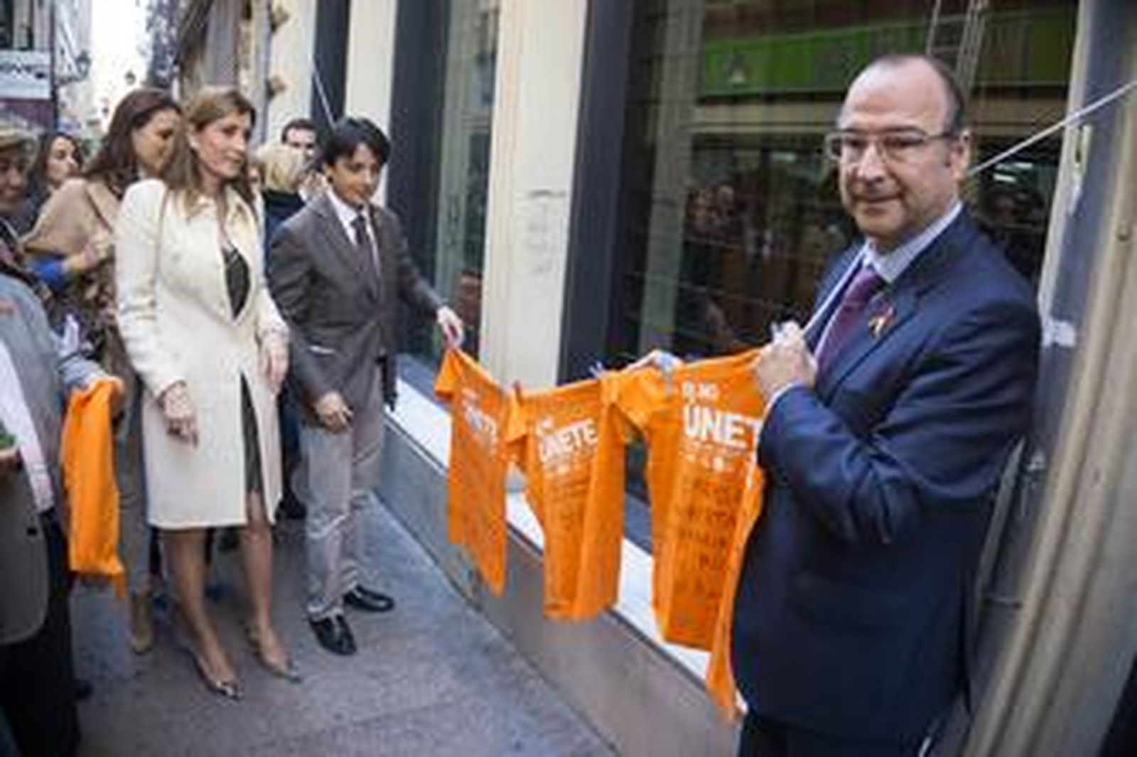 ‘Marea Naranja’ contra la violencia de género a través de la campaña ‘ÚNETE’