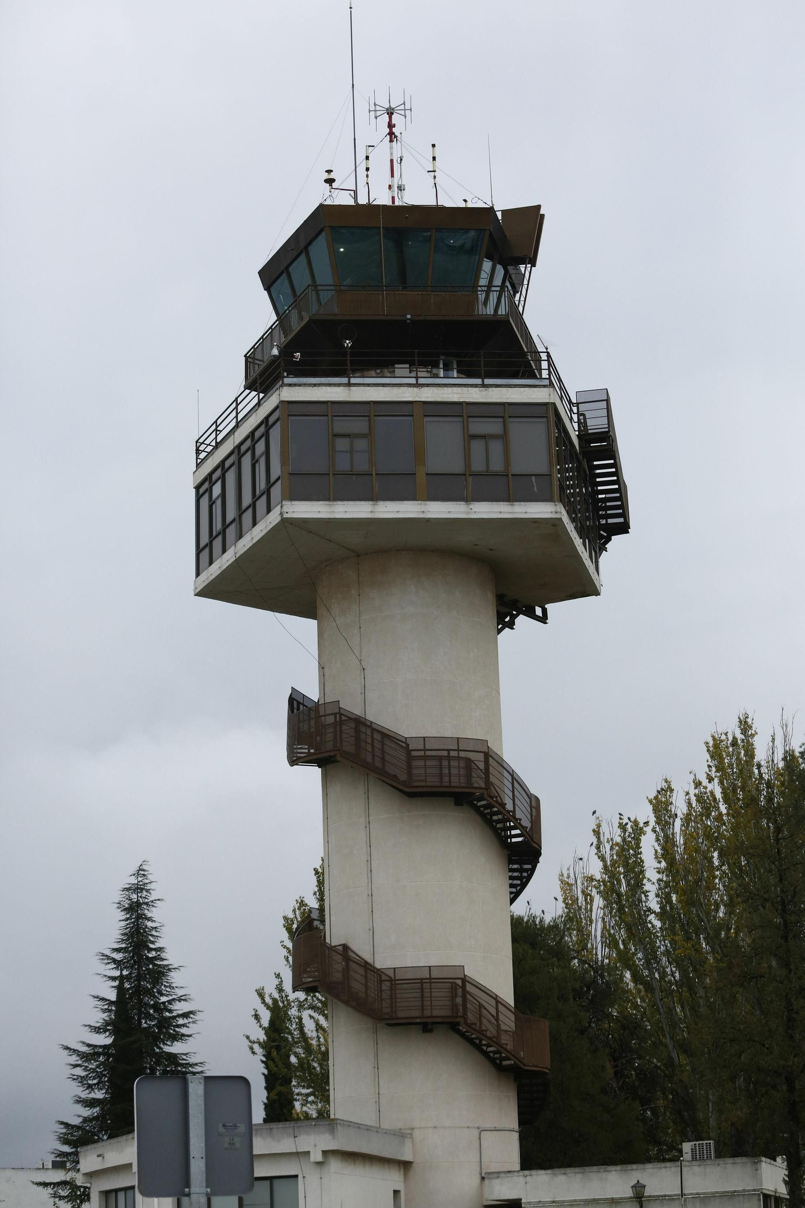 La torre de control de Granada está validada y operativa para prestar servicio ADS-B