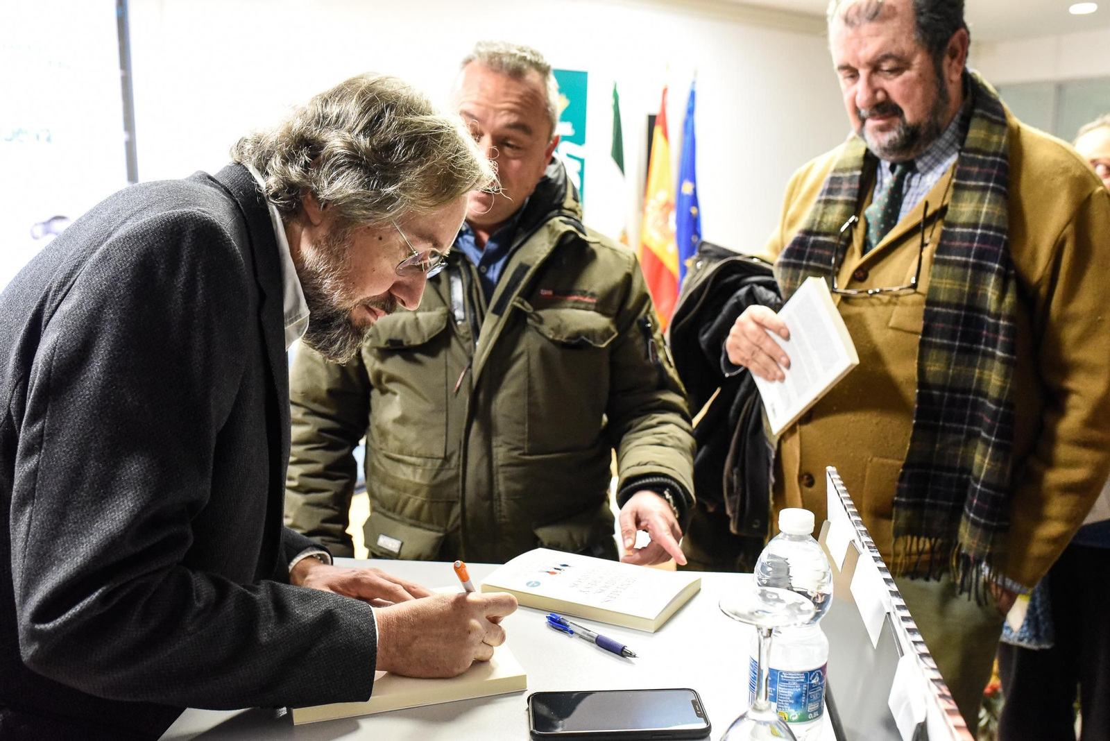 Imágenes de la presentación del libro de Juan Carlos Girauta  "Sentimentales, ofendidos, mediocres y agresivos"
