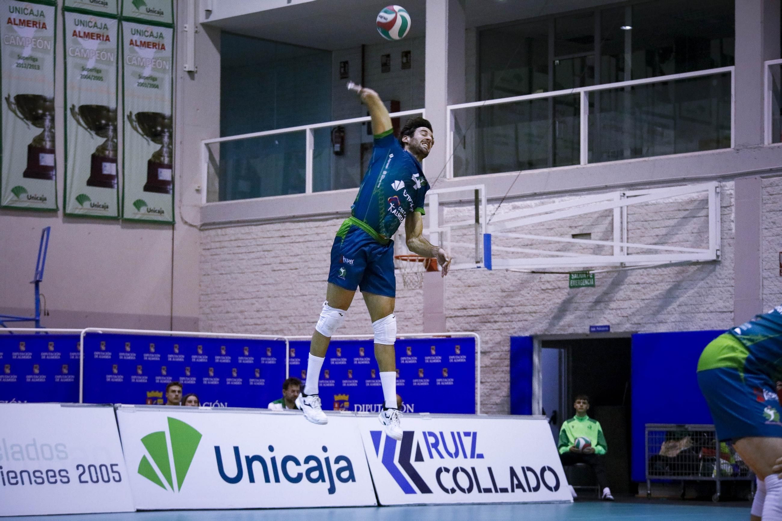 Unicaja Costa de Almería-Arenal Emeve de la Superliga, en imágenes