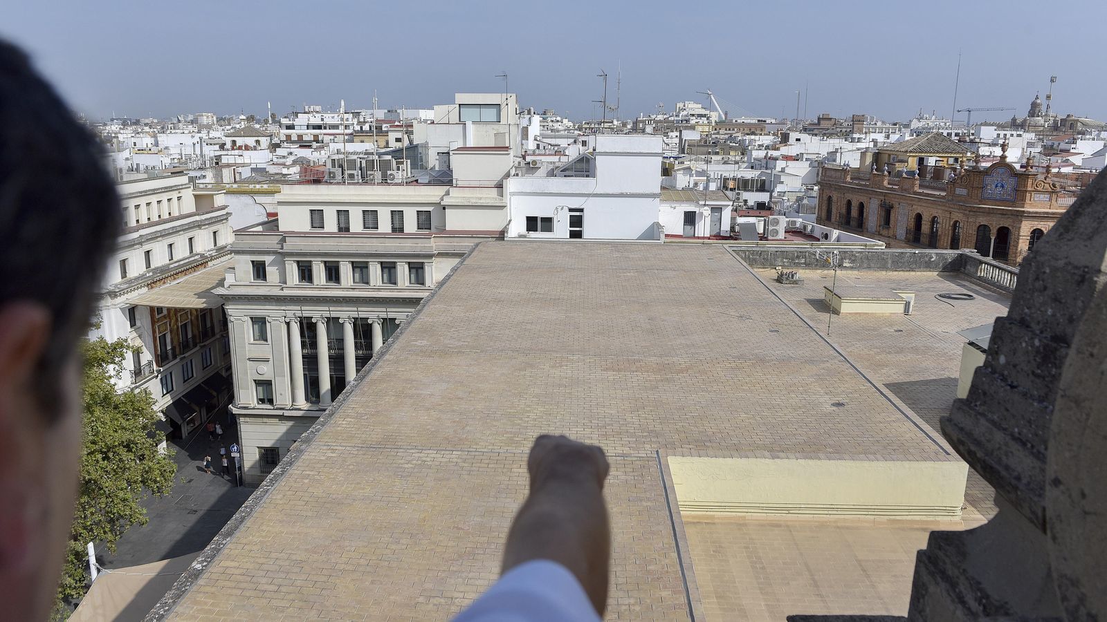 El proyecto contempla la sustitución de las cubiertas accesibles de las azoteas.