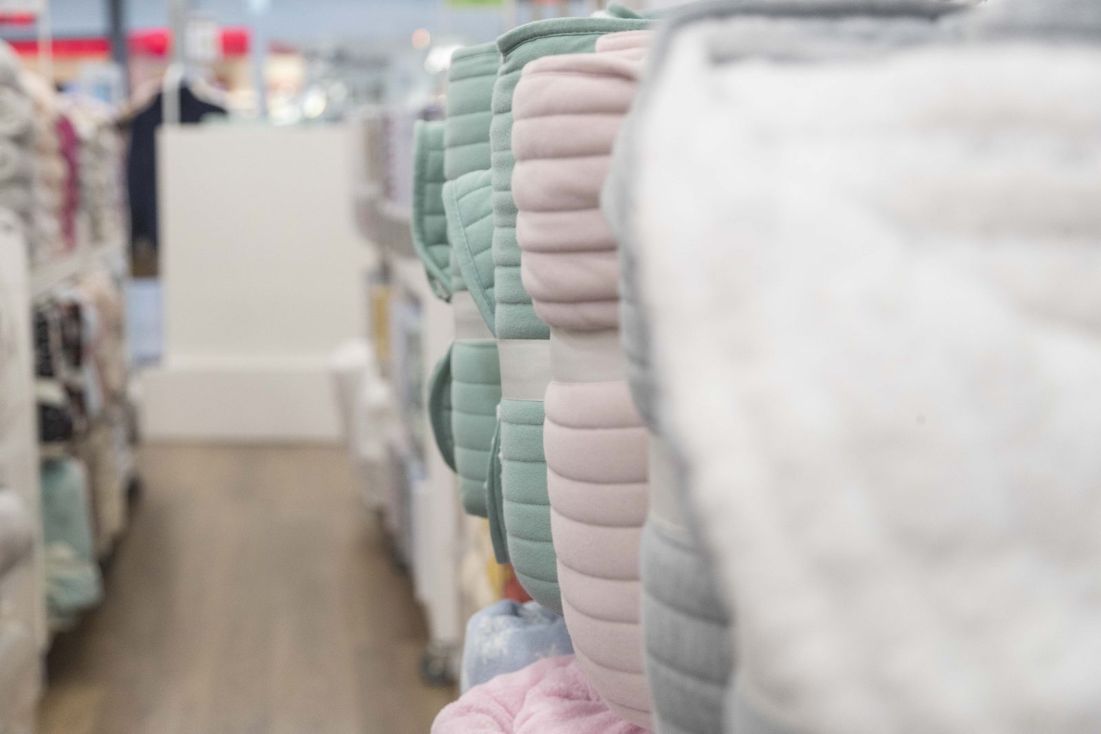 Productos de Tramas expuestos en alguna de sus tiendas.