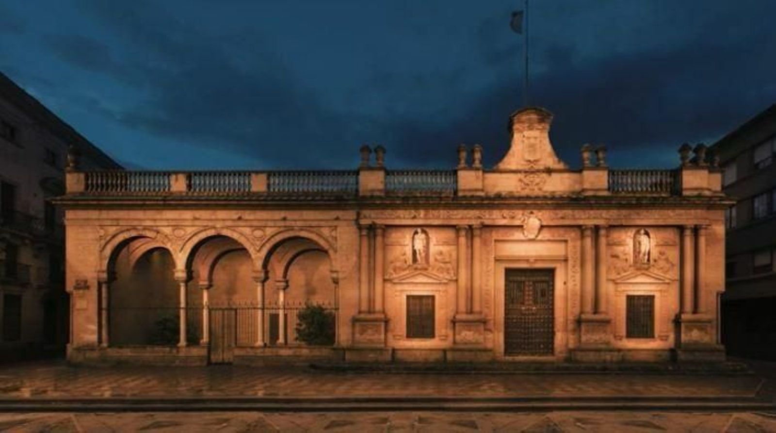 Cabildo Viejo, ubicado en la plaza de la Asunción.