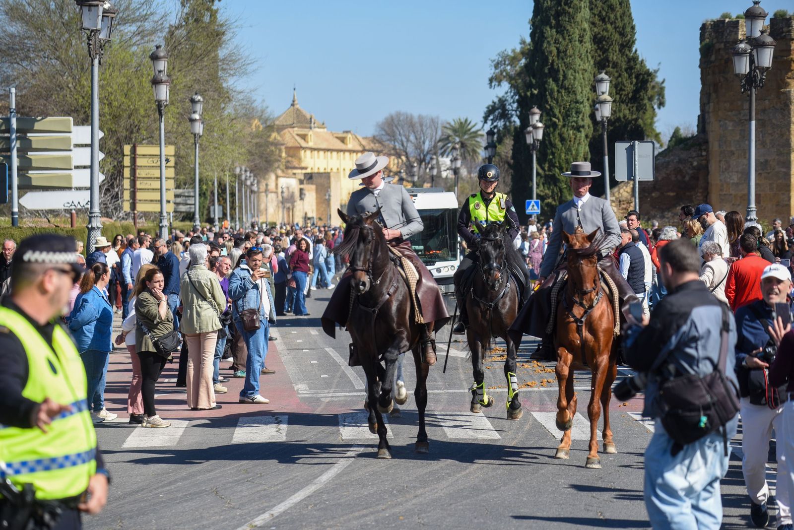 Las mejores imágenes de la Marcha Hípica Córdoba a Caballo del 28F de 2026