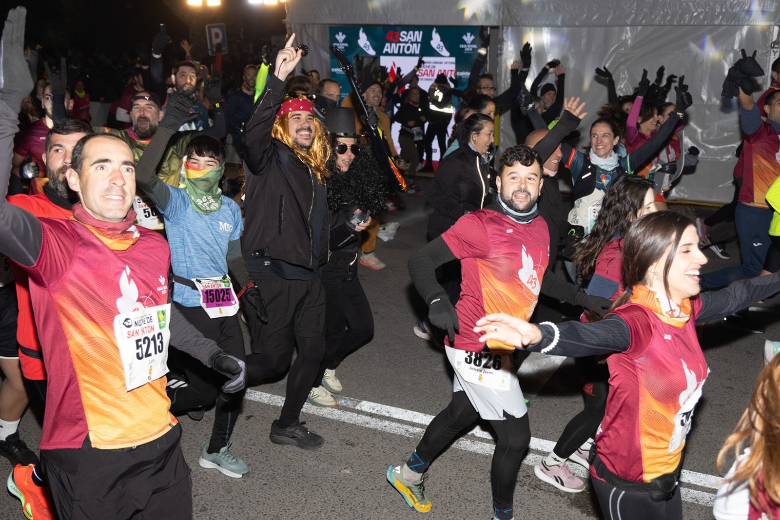 Encuéntrate en la salida de la Carrera de San Antón 2026, en imágenes (3)