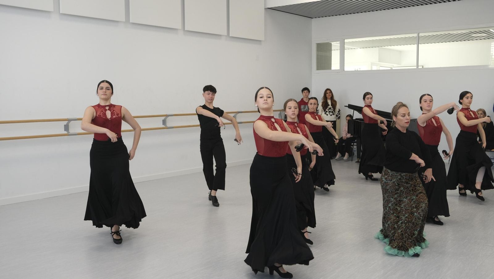 La inauguración del nuevo Conservatorio Profesional de Danza Kina Jiménez, en imágenes