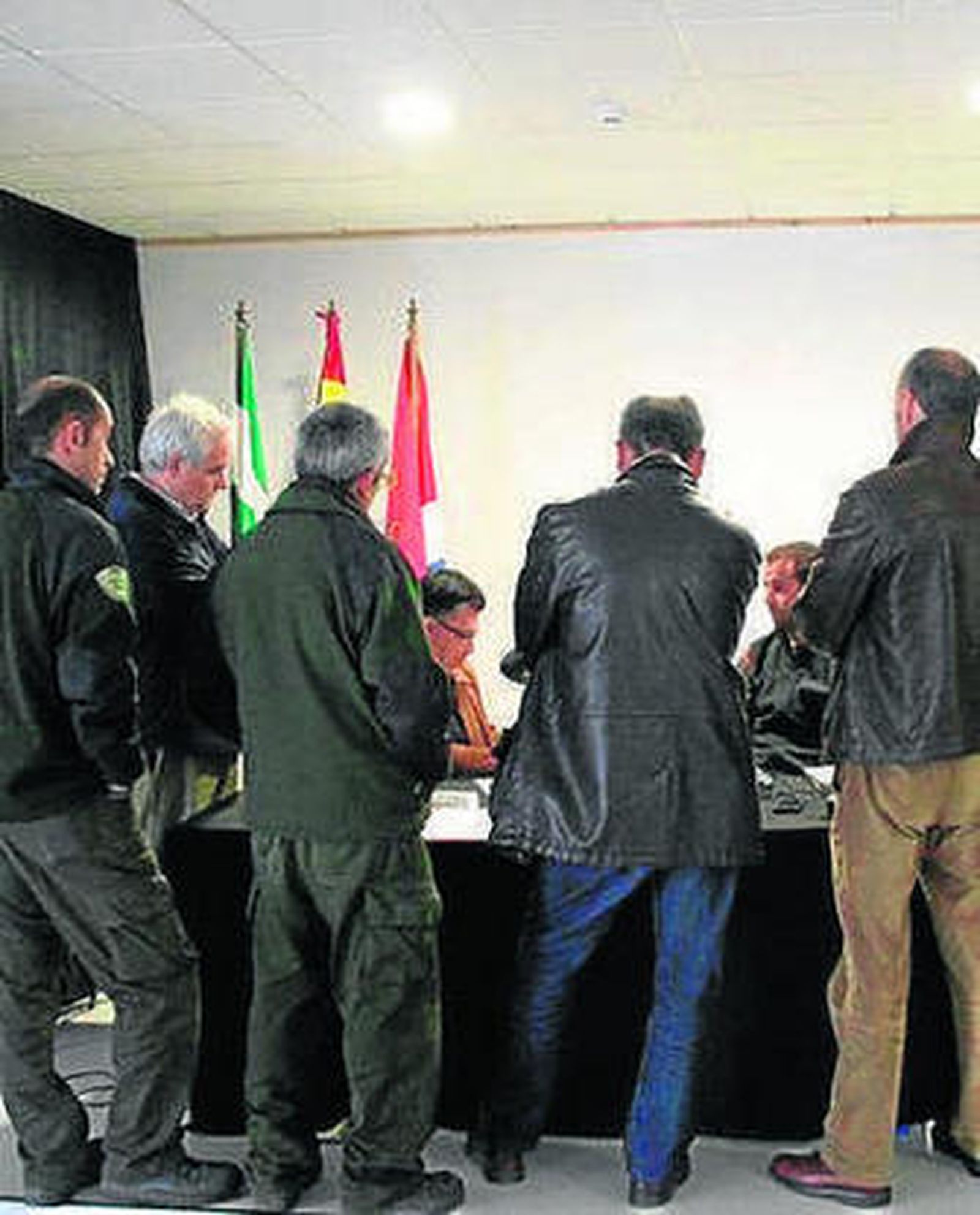 Un momento de la reunión, ayer.