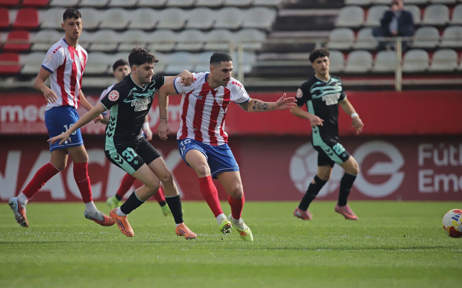 Las mejores fotos del Algeciras - Betis Deportivo de Primera Federación