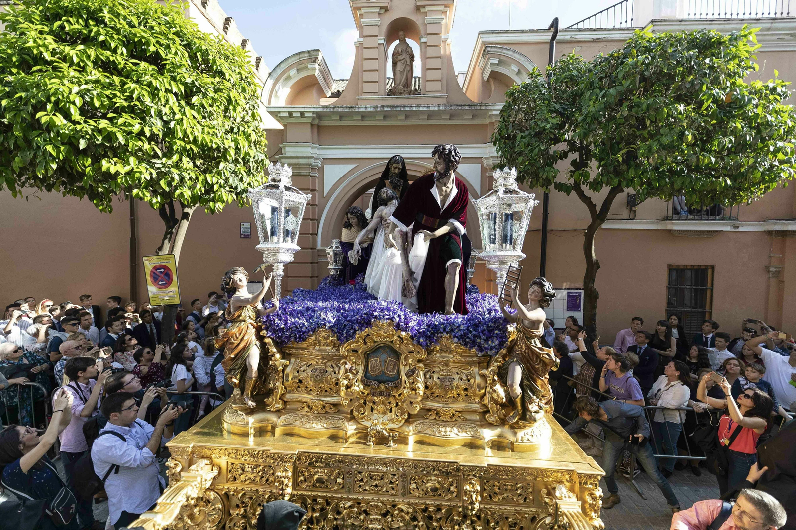 Las fotografías de la Hermandad de Santa Marta
